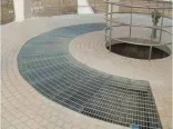 Grattaio in acciaio irregolare