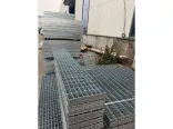 Grattugiato in acciaio saldato seghettato